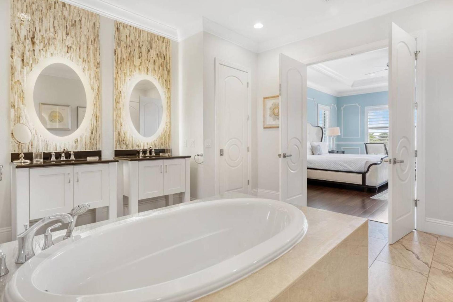 Beautiful 5 Star Mansion With Private Pool On The Prestigious Reunion Resort Orlando Mansion 6280 คิสซิมมี ภายนอก รูปภาพ
